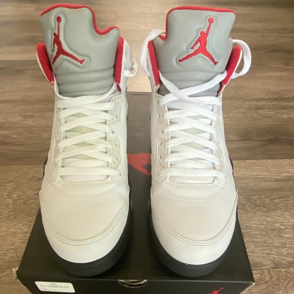 Air Jordan 5 Retro 2013 Fire Red Sz.8(Mens) / 9.5(Womens)
